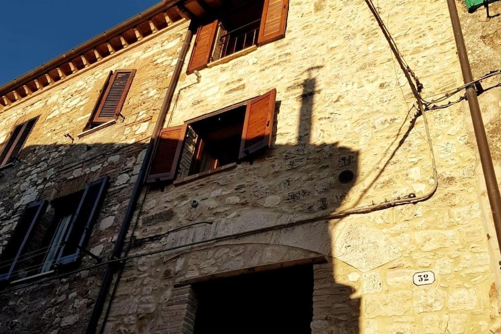 *La Torre Di Amelia* Nel Cuore Dell' Umbria Bagian luar foto